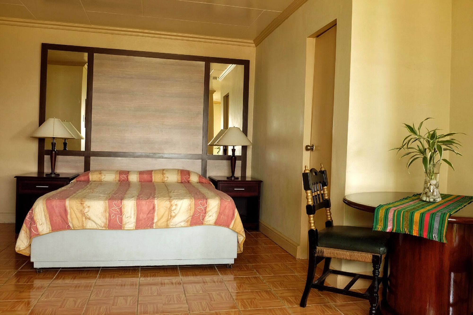Playa Papagayo Beach Inn Olongapo Exterior foto